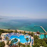 Fantasia Deluxe Hotel 