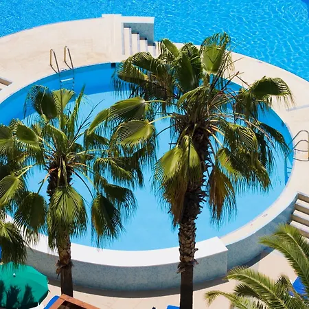 Fantasia Deluxe Hotel 