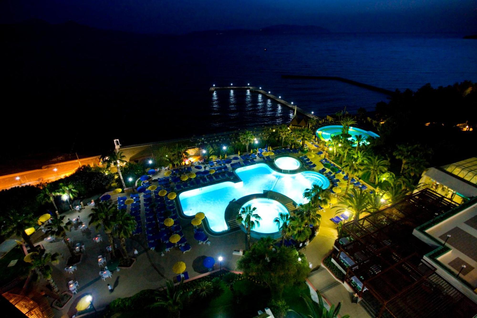 Hotel Fantasia Deluxe 5*